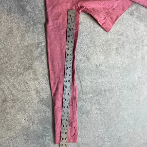 Gymshark sz M Soft Pink Long Sleeve Crop Top Athletic Workout Gym EUC - Picture 9 of 13